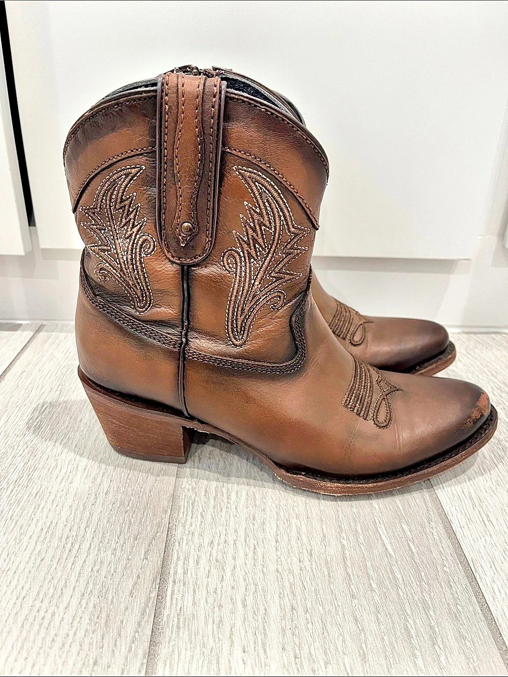 J. B. Dillan Brown Western/Cowboy Brown Heeled Boots Women’s 8.5